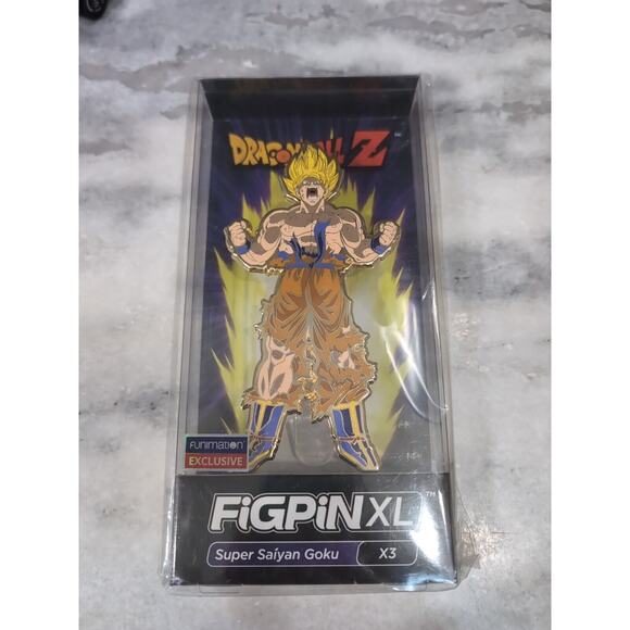 FigPin XL Dragon Ball Z Super Saiyan Goku Gold, #X3 Funimation Exclusive, Sealed - Picture 1 of 5
